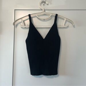 Aritzia Wilfred Ribbed Knit Black V-Neck Tank Top Fitted Stretch Camisole Size S
